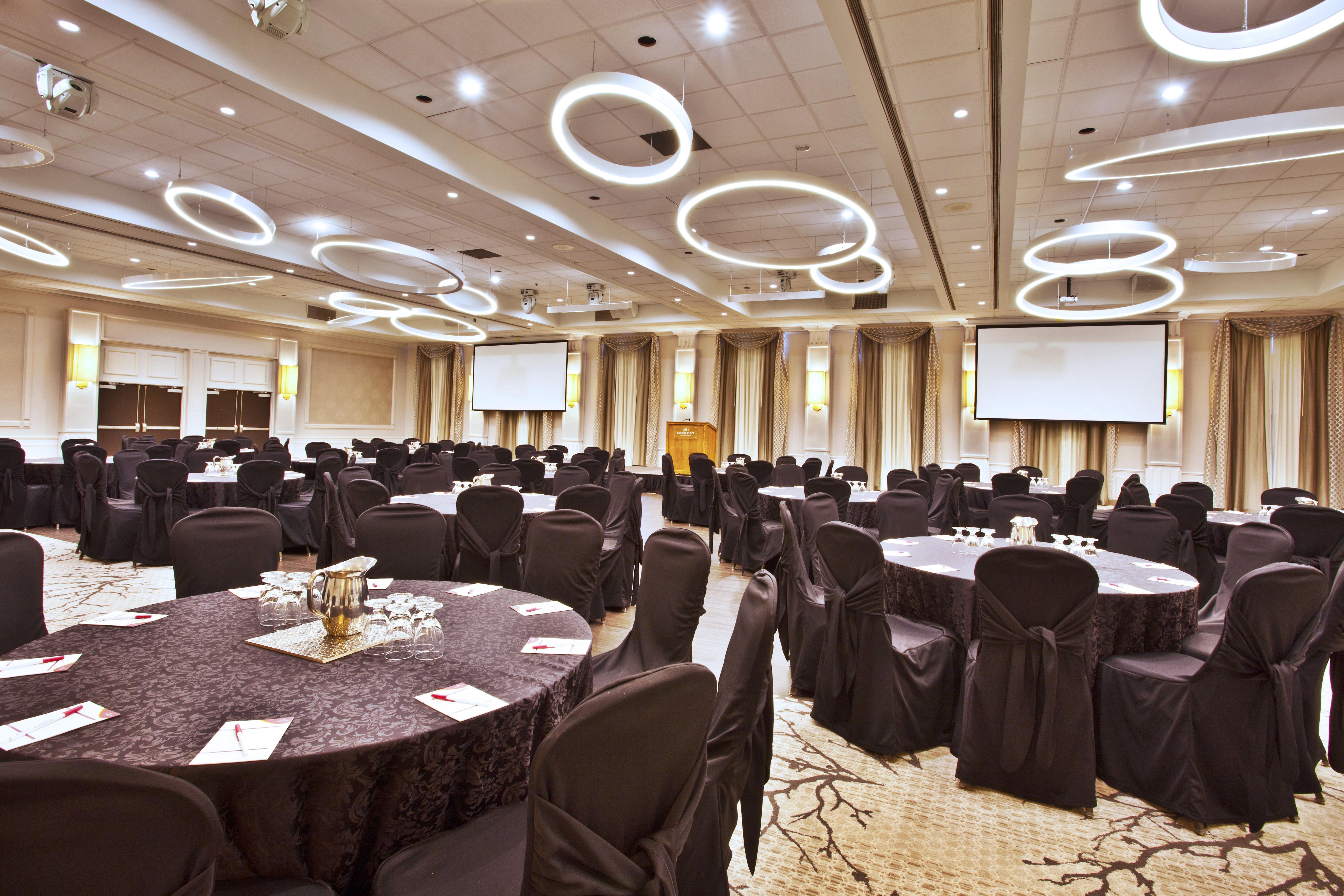 Crowne Plaza Kitchener-Waterloo By Ihg Hotel Ngoại thất bức ảnh