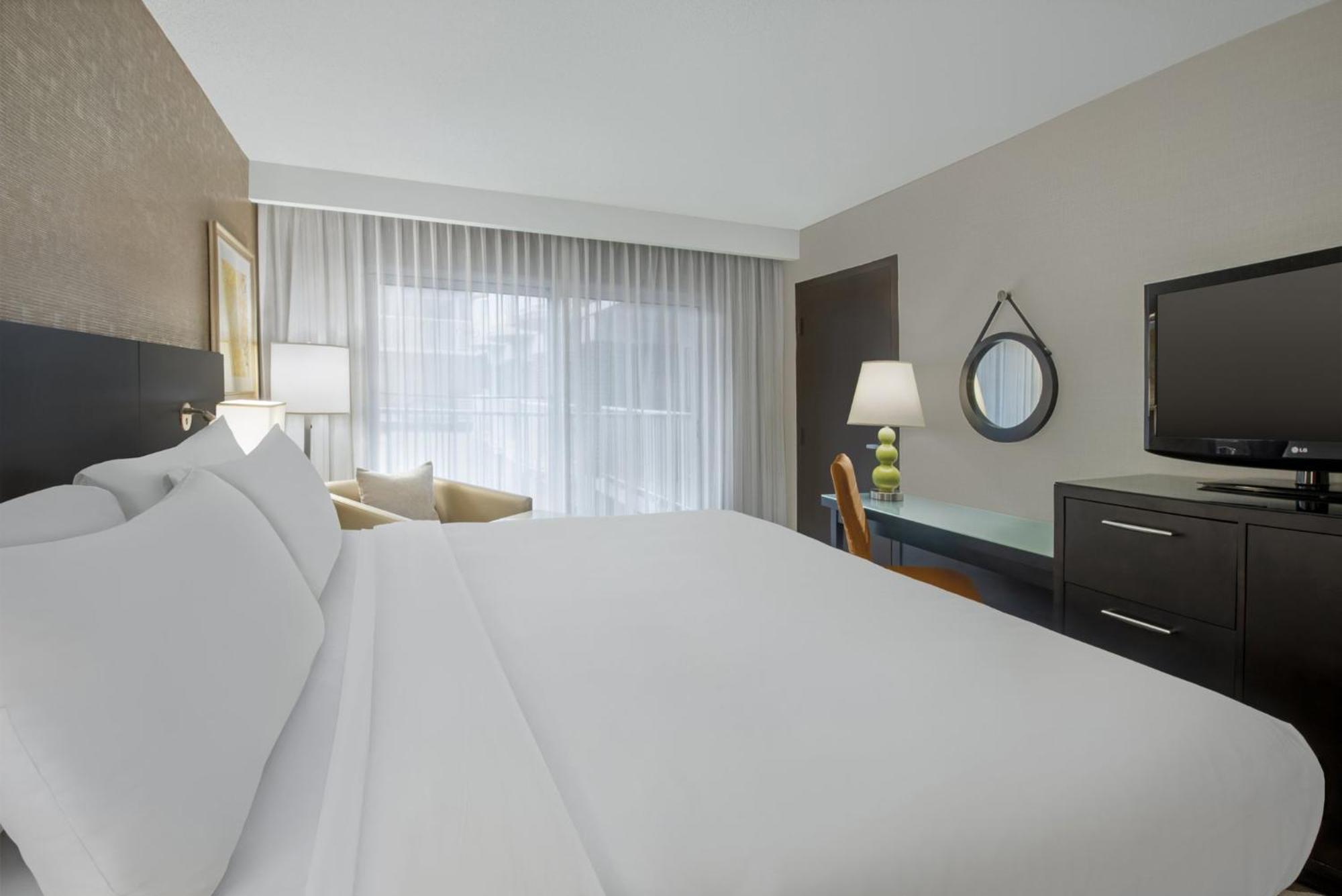 Crowne Plaza Kitchener-Waterloo, An Ihg Hotel Ngoại thất bức ảnh